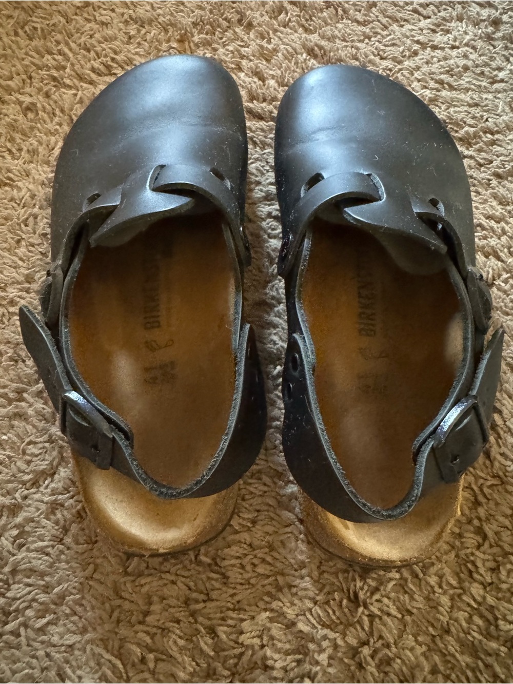 Birkenstock - Closed-Toe Clog - Women - Picture 4 of 4